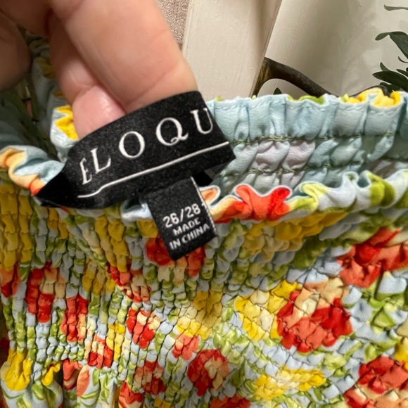 Gorgeous Dress size 26/28 . Long maxi . Flow’s beautifully… like new . - Picture 3 of 5